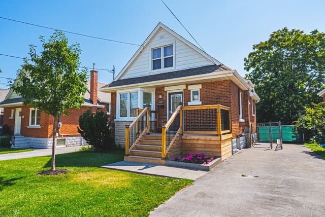 239 Rosewood Rd. Hamilton On L8k 3j5