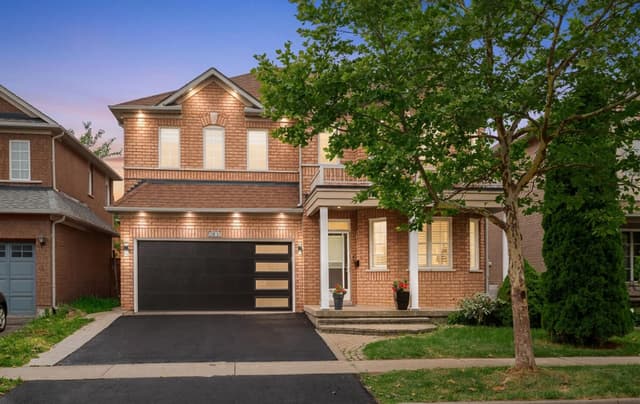 5902 Agean Dr. Mississauga On L5m 6r6