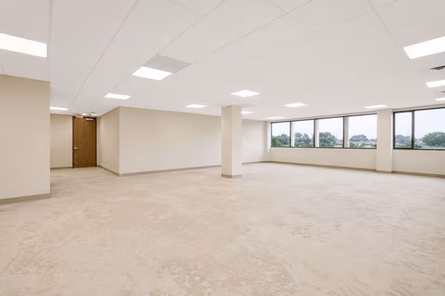 700 Dorval Dr. 202 Oakville On L6k 3v7