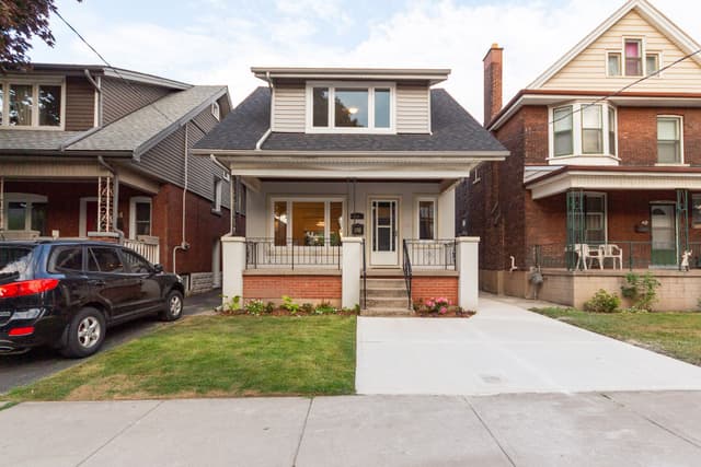 42 Barnesdale Ave. N Hamilton On L8l 6r8