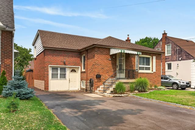 206 East 13th St. Hamilton On L9a 3z7