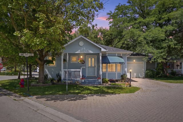 225 Silverbirch Blvd. Hamilton On L0r 1w0