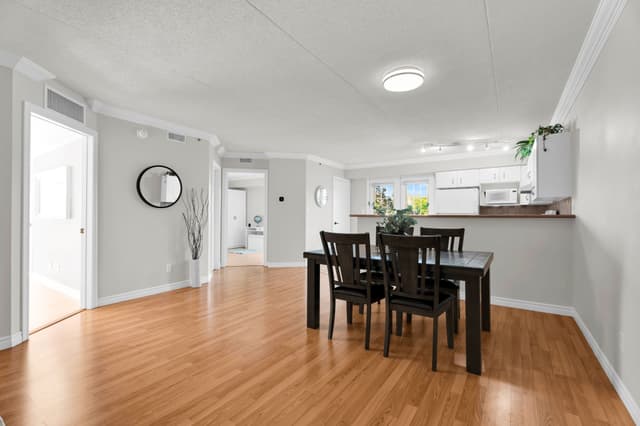 4003 Kilmer Dr. 311 Burlington On L7m 4m1