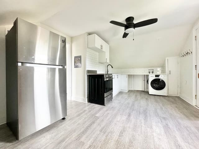 232 Grantham Ave. Upper St Catharines On L2m 4y7