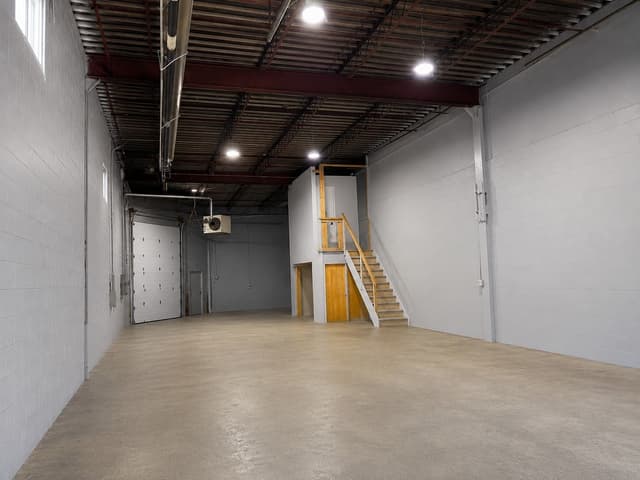 200 Arvin Ave. 196C Hamilton On L8e 2l8