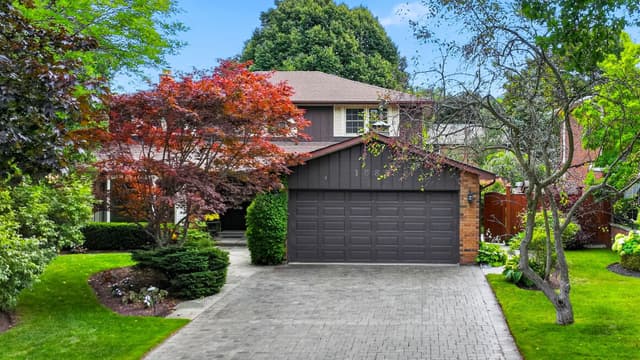 1682 Medallion Ct. Mississauga On L5j 4g1