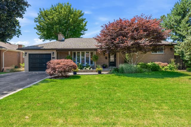 302 Harmony Rd. Hamilton On L9g 2t2
