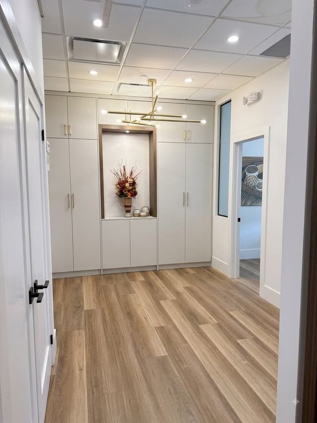 1670 North Service Rd. E 215 Oakville On L6h 7g3