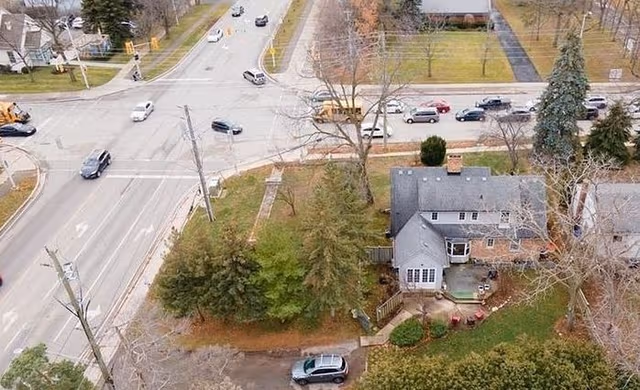 313 Bronte Rd. Oakville On L6l 3c7