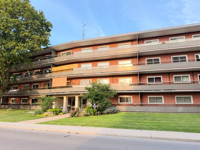 11 Woodman Dr. 411 Hamilton On L8k 4e3