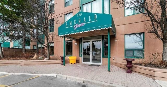 135 Hillcrest Ave. 1916 Mississauga On L5b 4b1