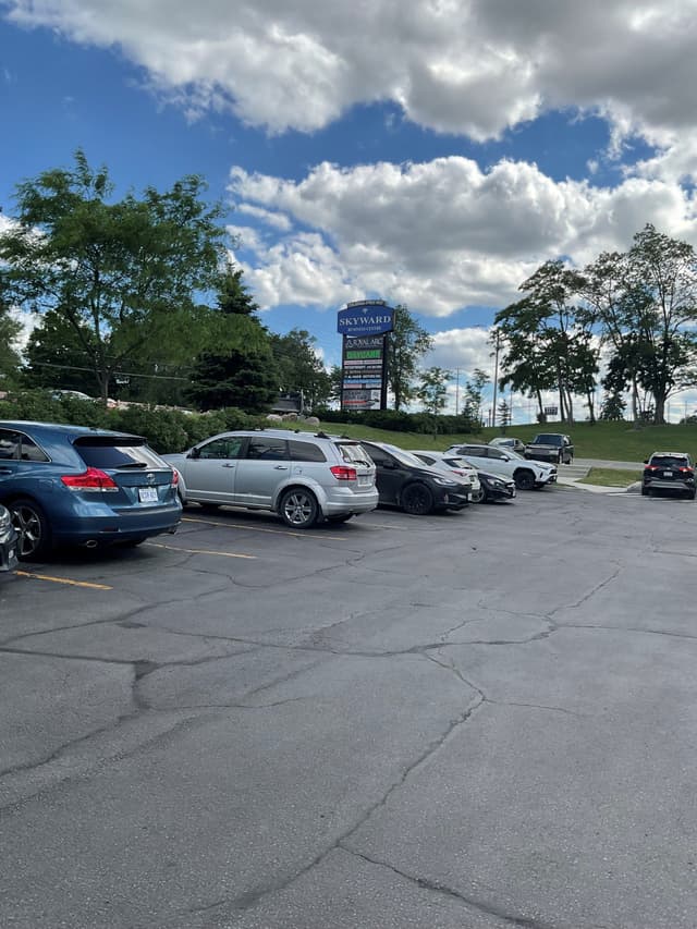 2255 Dundas St. W 317 Mississauga On L5k 1r6