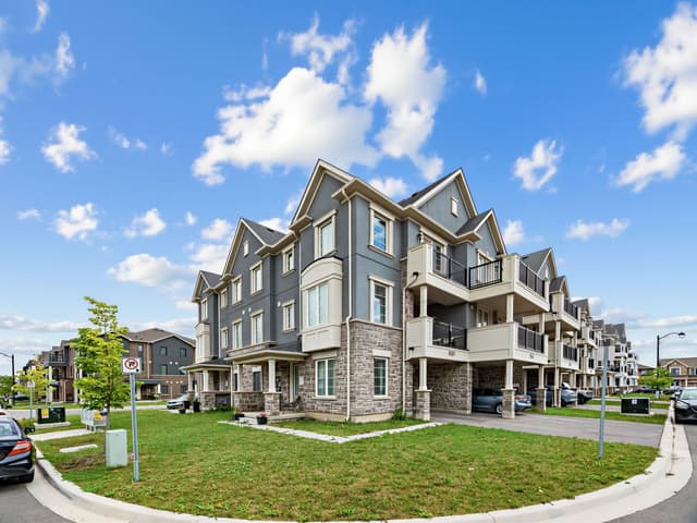 1537 Moira Cres. Milton On L9e 1y1