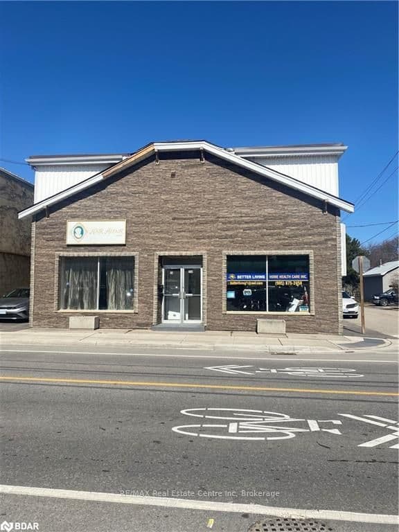 25 Commercial St. Milton On L9t 2h6