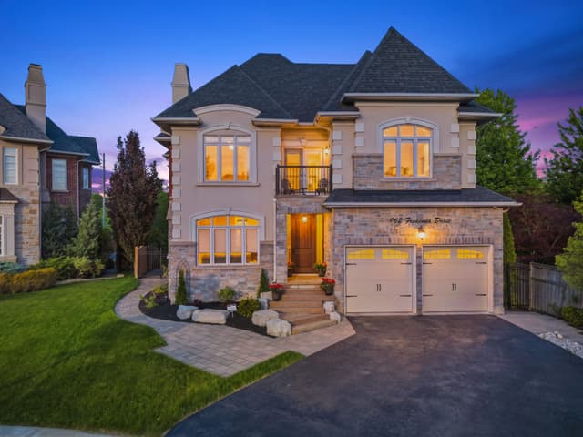 962 Fredonia Dr. Mississauga On L5c 2w4