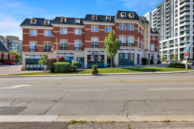 120 Bronte Rd. 7 Oakville On L6l 3c1