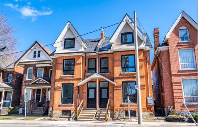 102 Wellington St. N 1 Hamilton On L8r 1n3