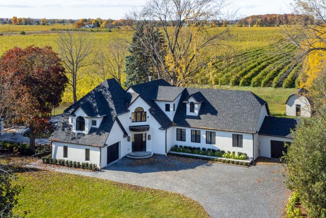 15886 Niagara Pkwy. Niagara-on-the-lake On L0s 1j0