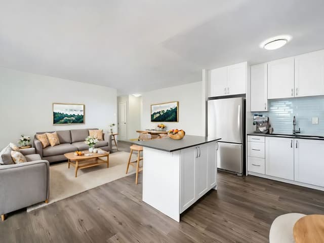 3045 Queen Frederica Dr. S 803 Mississauga On L4y 3a2