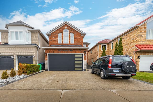 5677 Condor Pl. Mississauga On L5v 2j4