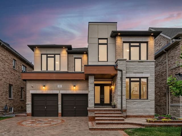 15 Edworthy Gardens Hamilton On L8b 1y8