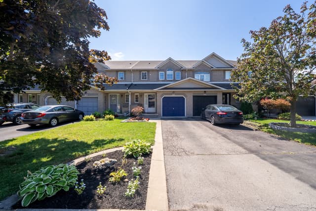 11 Elderberry Ave. Grimsby On L3m 5m9