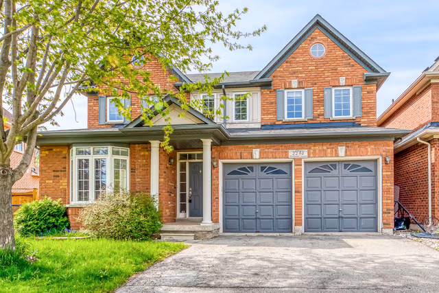 2290 Woodmont Cres. S Oakville On L6m 5a1