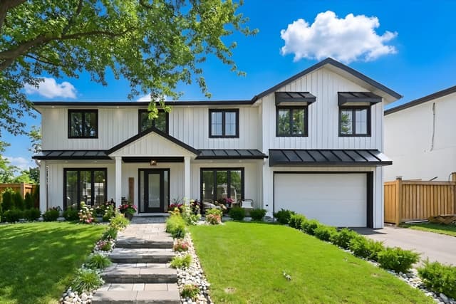 2212 Urwin Cres. Oakville On L6l 2t2