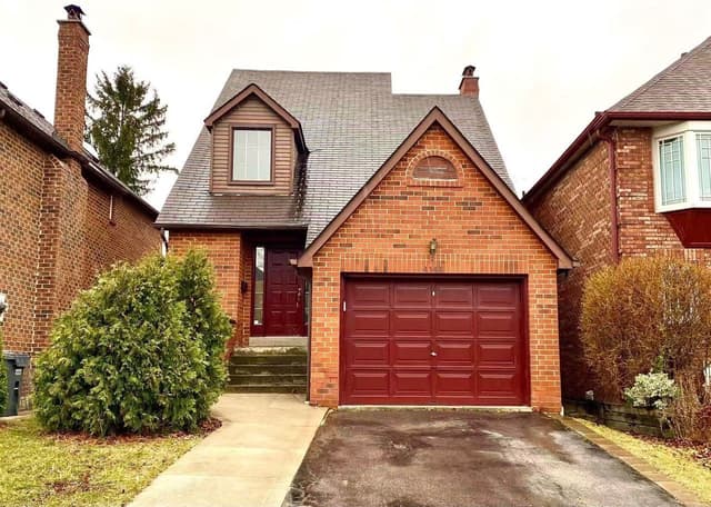 4144 Lastrada Lower Heights Mississauga On L5c 3w3