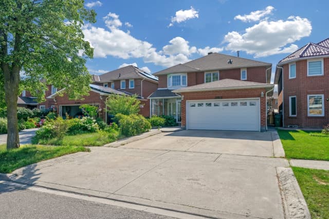 4388 Guildwood Way Mississauga On L5r 2a4