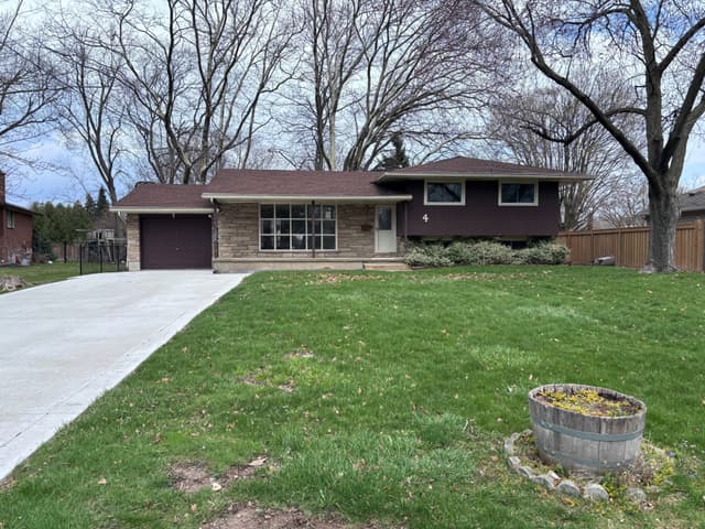 4 Beechwood Ct. St Catharines On L2n 3h7