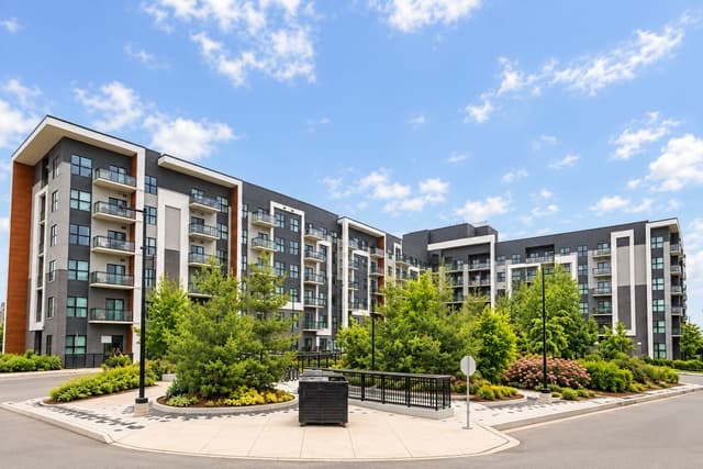128 Grovewood Common 630 Oakville On L6h 0x3