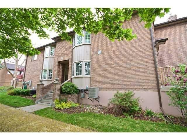 38 Elora Dr. 38 Hamilton On L9c 7l5