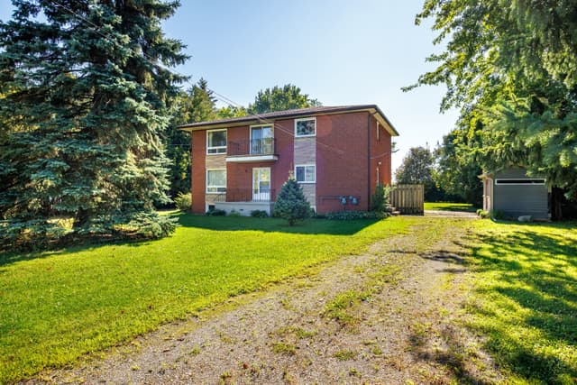 14 Concession 11 Rd. E Hamilton On L8b 1h8