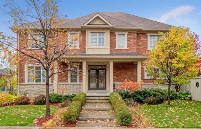 197 Quinlan Ct. Milton On L9t 7a2
