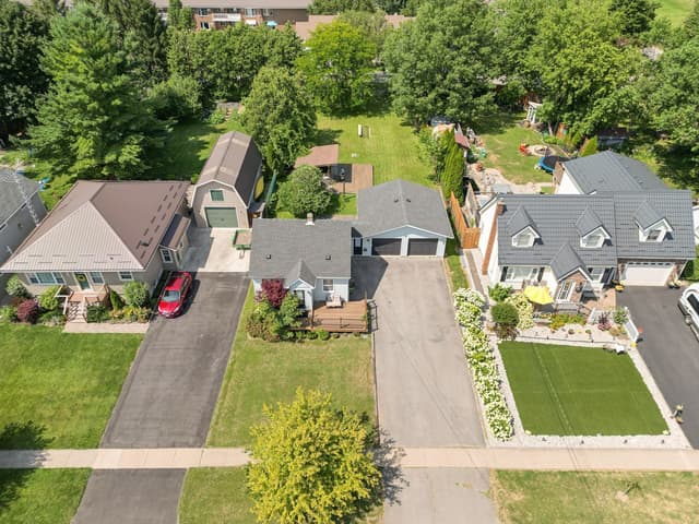 642 Penner Rd. Niagara-on-the-lake On L0s 1j0