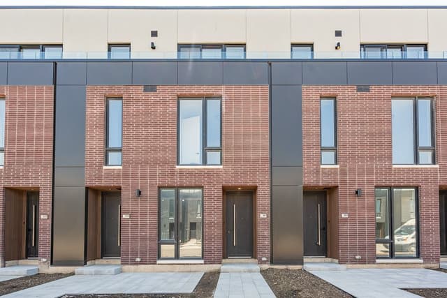 161 Everett Common St Catharines On L2p 2g2