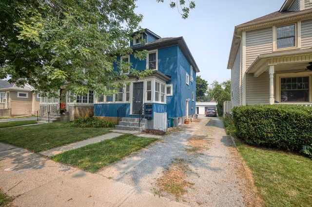 199 Russell Ave. St Catharines On L2r 1w9