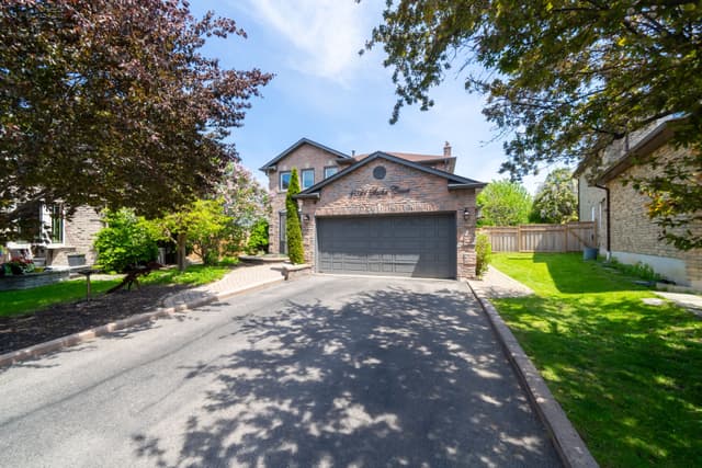 4021 Sasha Ct. Mississauga On L4w 3k9