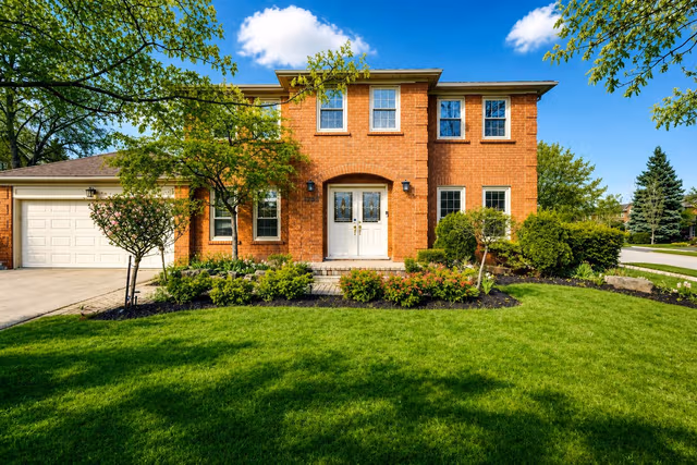 1305 Monks Passage Oakville On L6m 1k6