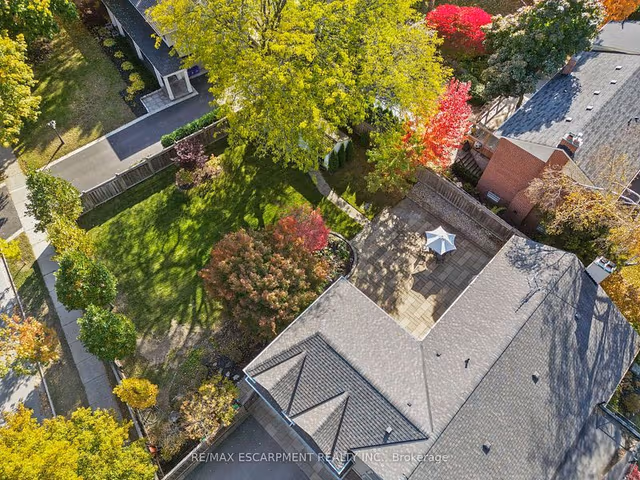 1300 Braeside Dr. Oakville On L6j 2a4