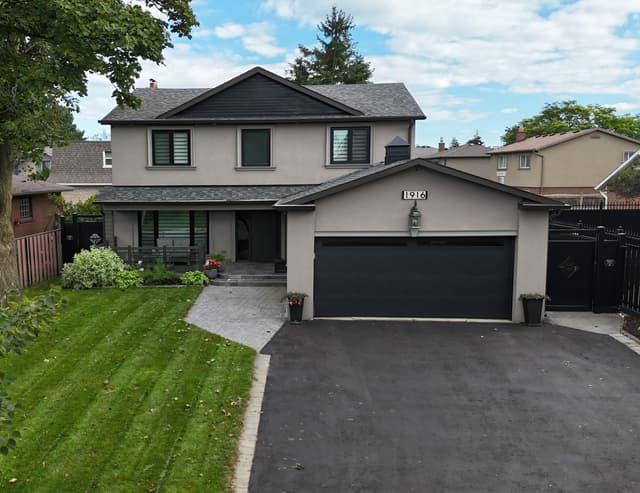 1916 Pagehurst Ct. Mississauga On L4x 1y7