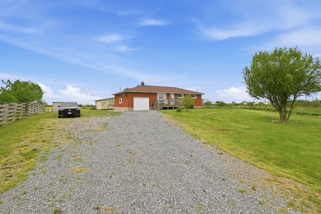 2041 Third St. Louth St Catharines On L2s 6p9
