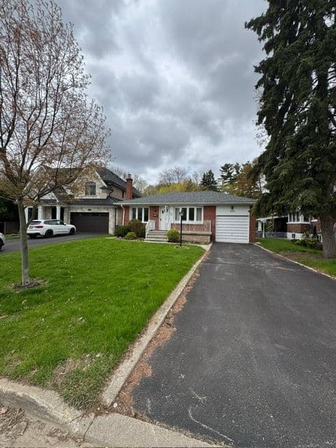 1540 Trotwood Ave. Mississauga On L5g 3z9