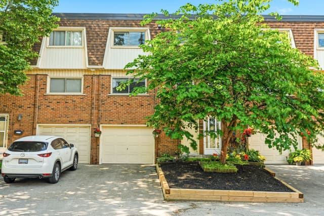 125 Bonaventure Dr. 2 Hamilton On L9c 5y9