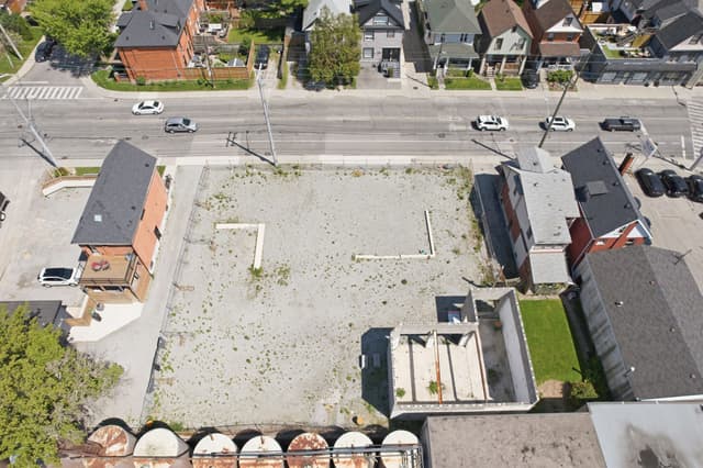 210 Dundurn St. S Hamilton On L8p 4k3