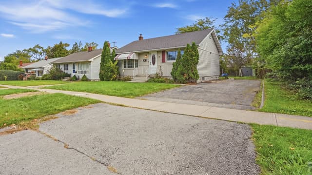 123 Jacobson Ave. St Catharines On L2t 3a6