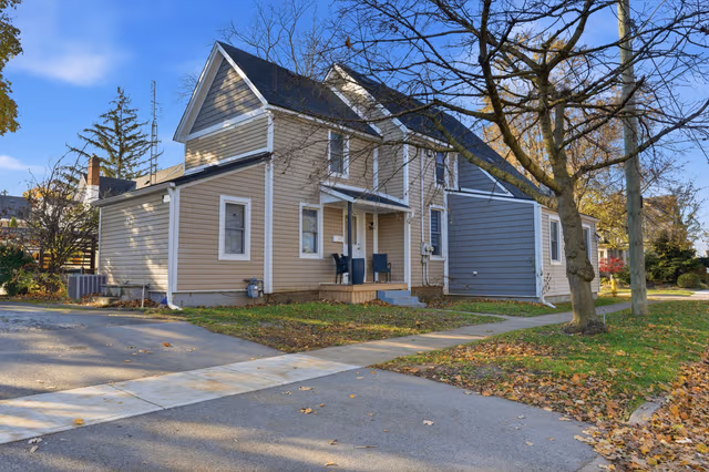 20 Henry St. St Catharines On L2r 5t3