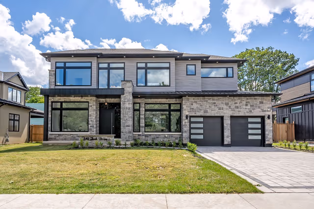 310 Tuck Dr. Burlington On L7l 2r1