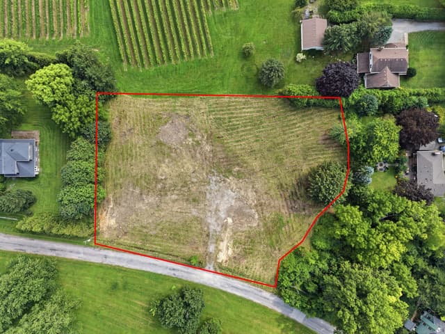 1611 Lakeshore Rd. Niagara-on-the-lake On L0s 1j0